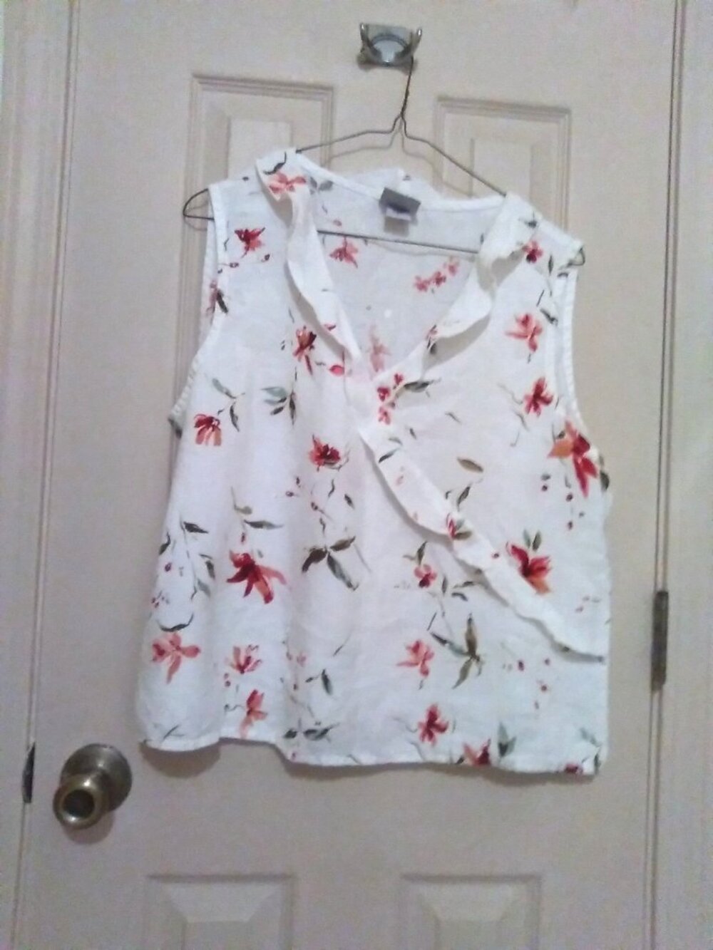 Two Star Dog Floral Linen Sleeveless Top